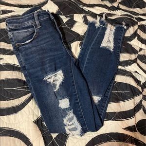 American Eagle Distressed Cropped Jeans